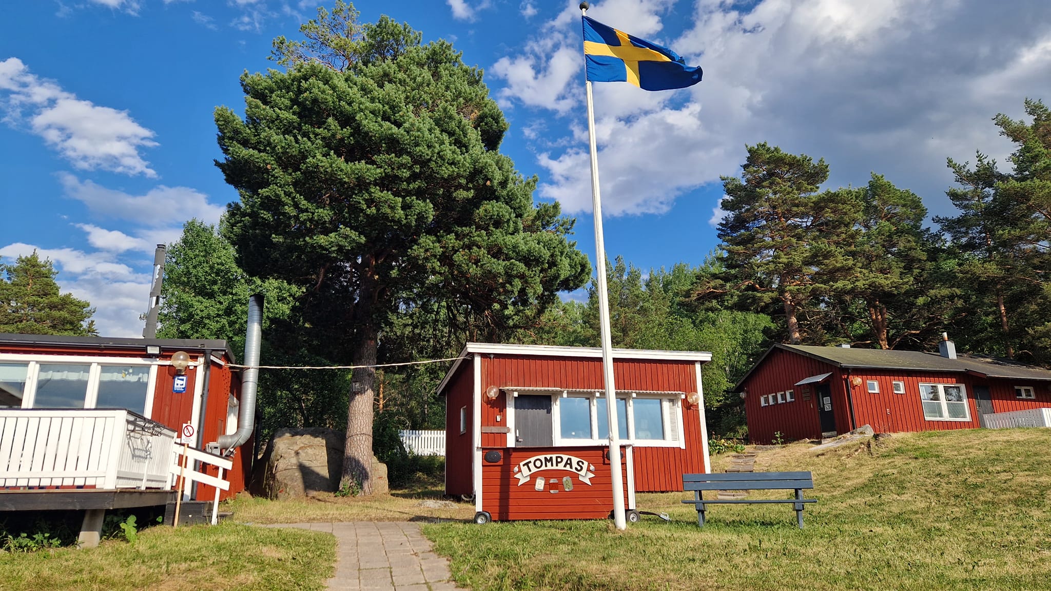 Ekeby och klubbstugor.
